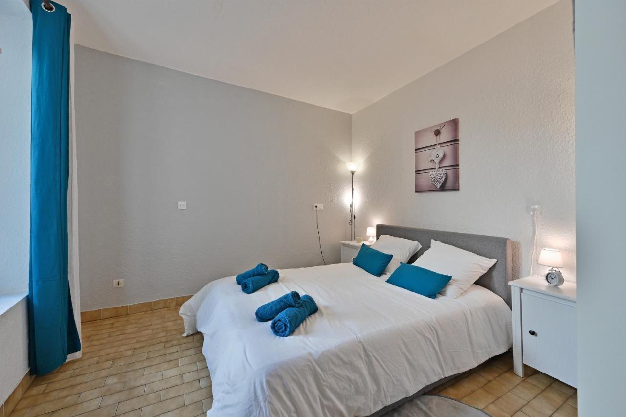 Appartement Au Calme En Plein Centre-Ville Ним Экстерьер фото