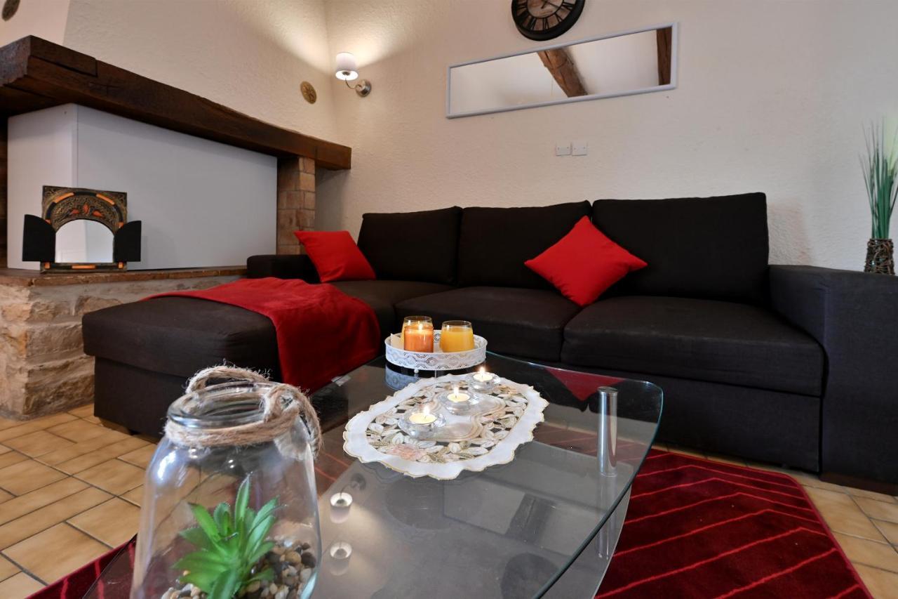 Appartement Au Calme En Plein Centre-Ville Ним Экстерьер фото